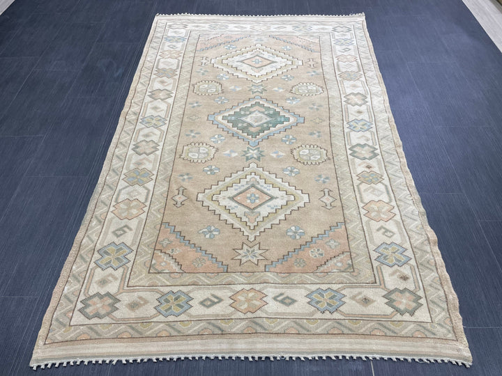 Beige Turkish Runner Rug 4' 1" x 6' 6" Hand-Knotted pattern