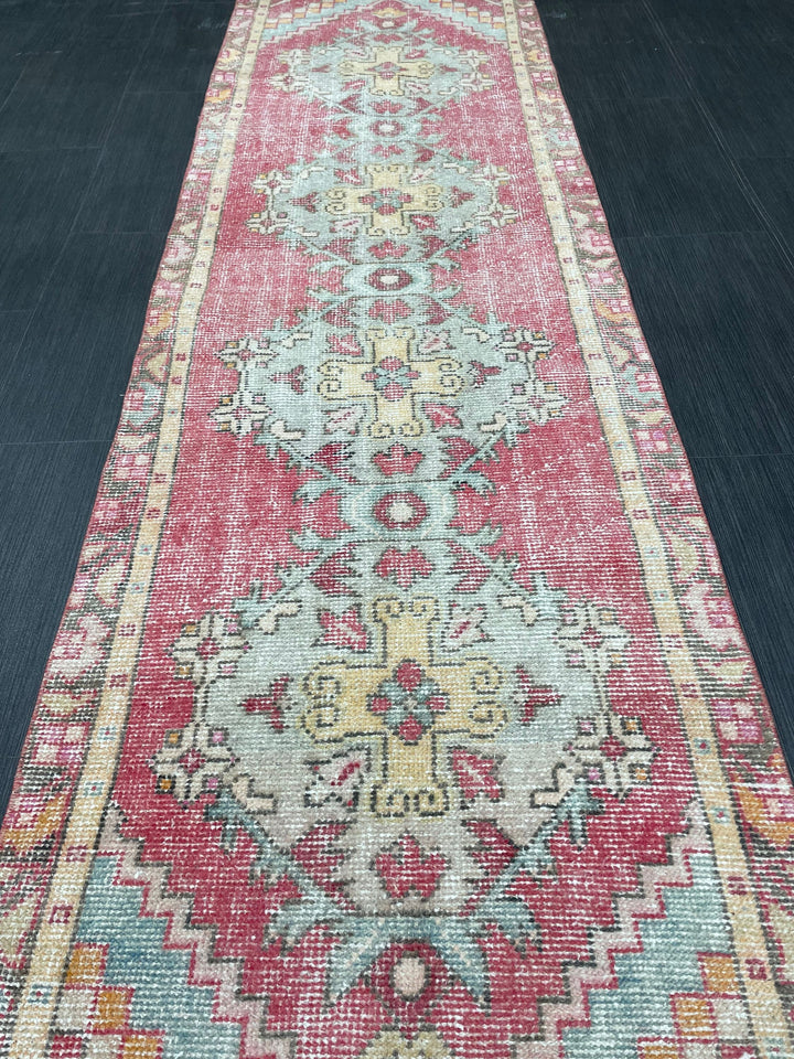 Beige Turkish Runner Rug 2' 4" x 8' 6" Hand-Knotted detail