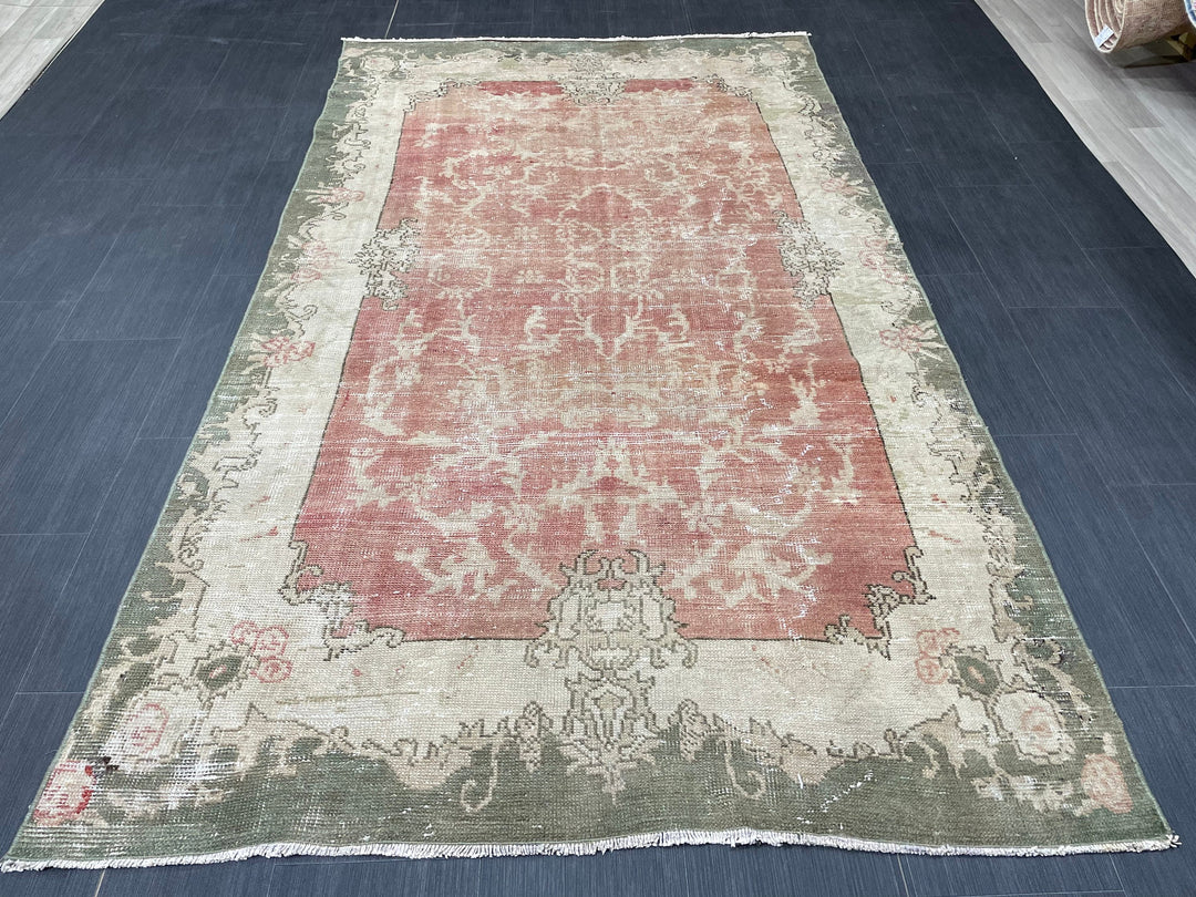 Turkish Oushak Rug 4' 8" x 8' 2" Hand-Knotted detail
