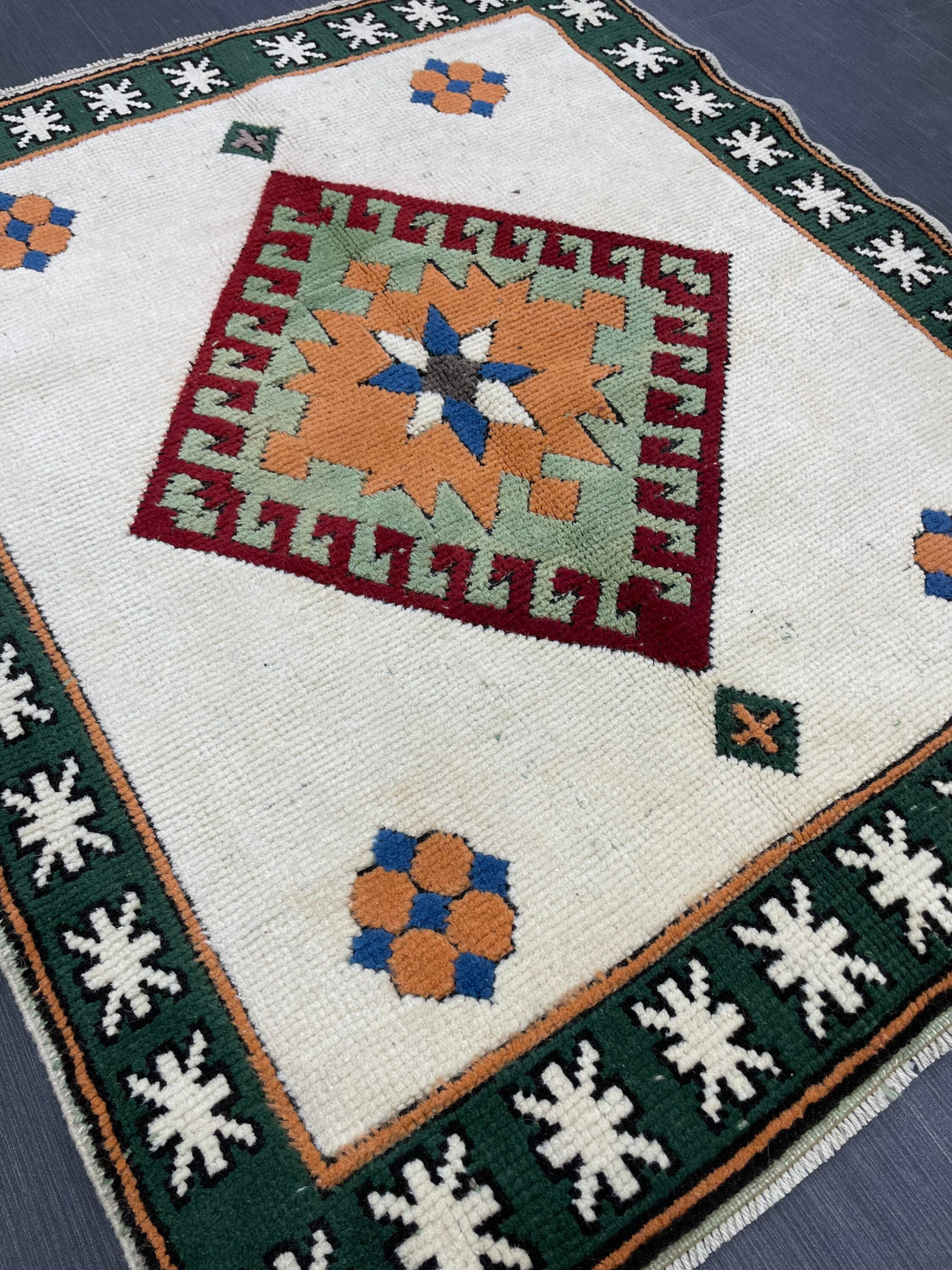 Rust Turkish Oushak Rug 3' 6" x 4' 3" Hand-Knotted close-up