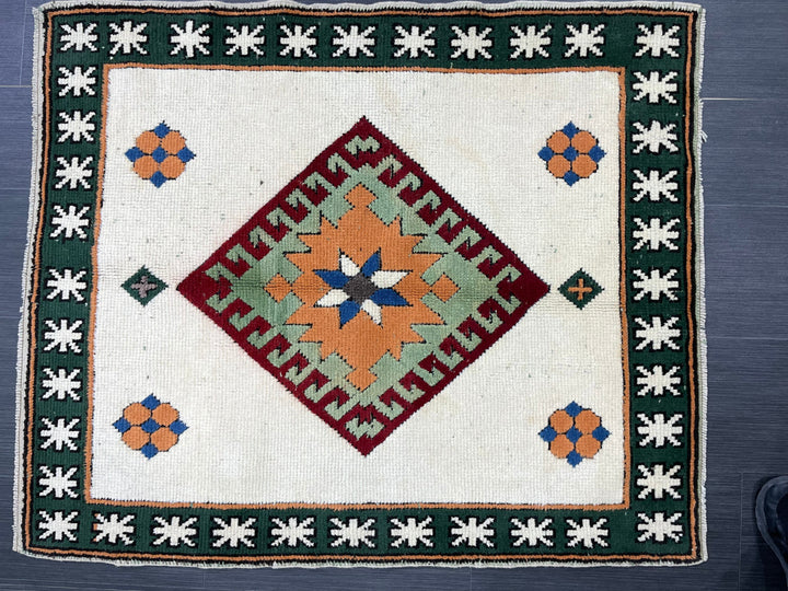 Rust Turkish Oushak Rug 3' 6" x 4' 3" Hand-Knotted border
