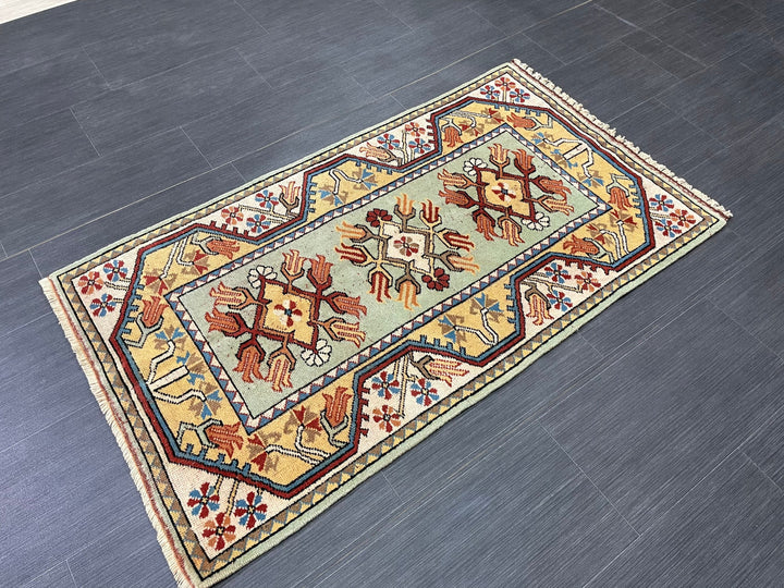 Rust Turkish Oushak Rug 2' 6" x 4' 6" Hand-Knotted border
