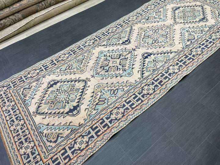 Beige Turkish Runner Rug 4' 8" x 11' 11" Hand-Knotted pattern