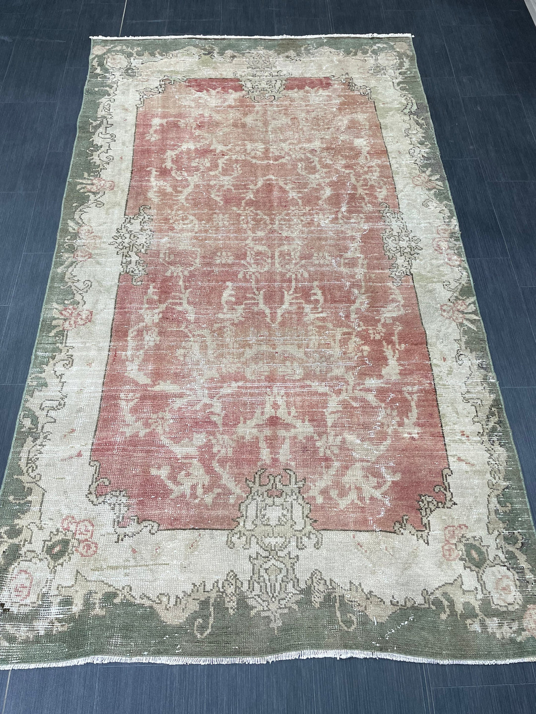 Turkish Oushak Rug 4' 8" x 8' 2" Hand-Knotted border