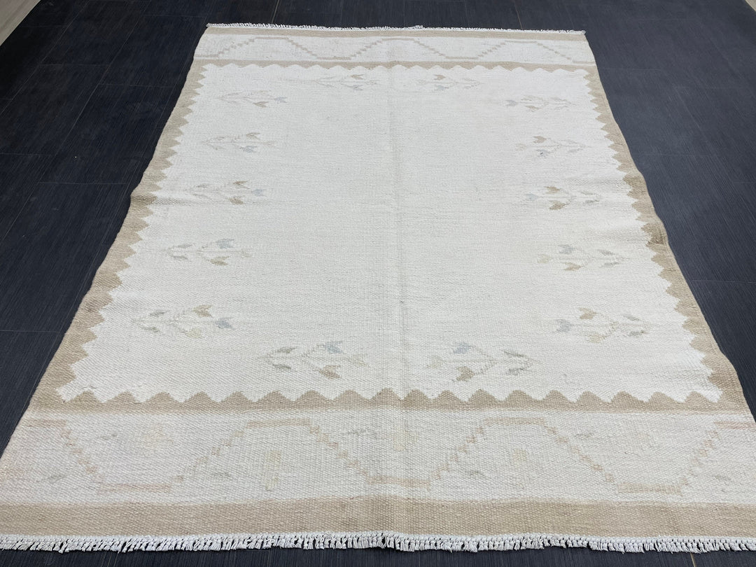 Rust Turkish Runner Rug 4' 6" x 6' 1" Hand-Knotted detail