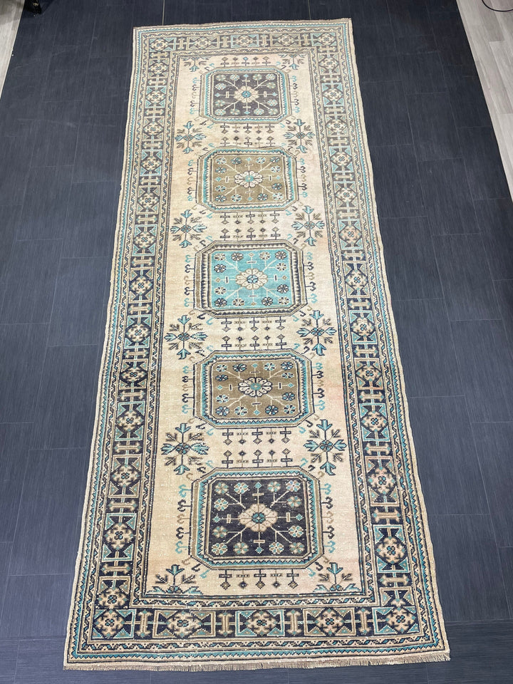 Beige Turkish Runner Rug 4' 6" x 11' 9" Hand-Knotted texture