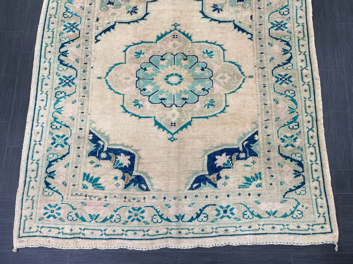 Rust Turkish Runner Rug 4' 8" x 11' 9" Hand-Knotted detail