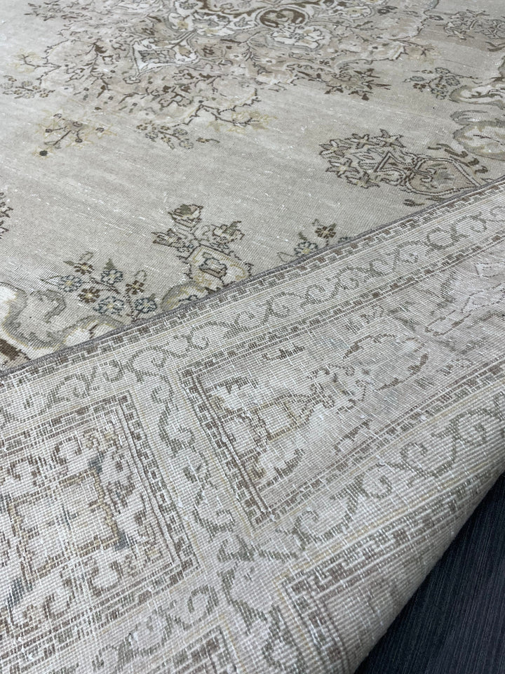 Rust Turkish Runner Rug 6' 8" x 9' 7" Hand-Knotted texture