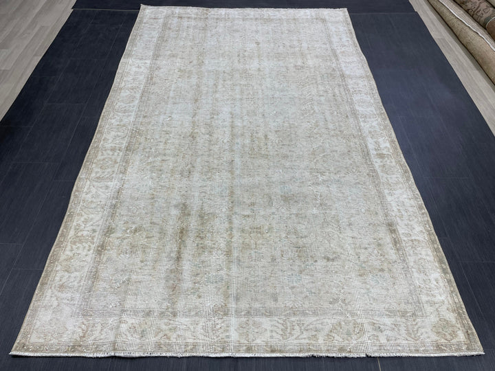 Pink Turkish Runner Rug 5' 8" x 9' 2" Hand-Knotted reverse