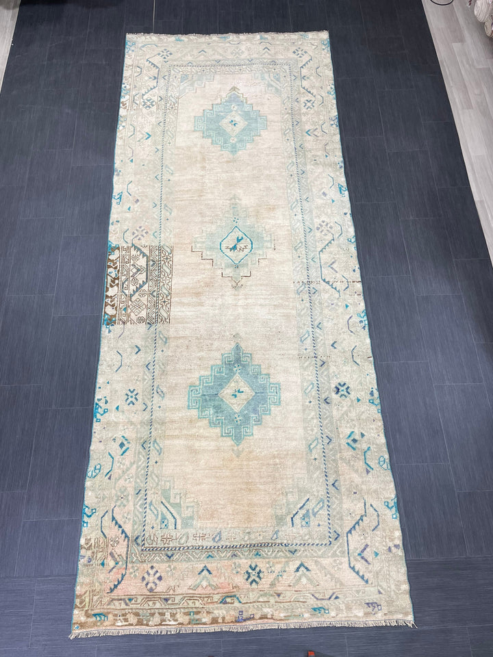 Beige Turkish Runner Rug 4' 6" x 11' 8" Hand-Knotted texture