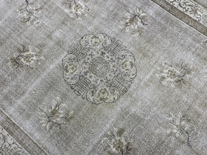 Beige Turkish Oushak Rug 8' 5" x 12' 3" Hand-Knotted texture