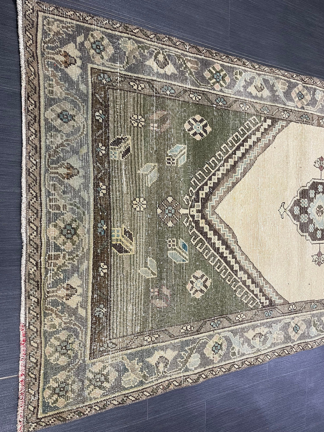 Beige Turkish Runner Rug 3' 9" x 6' 6" Hand-Knotted border