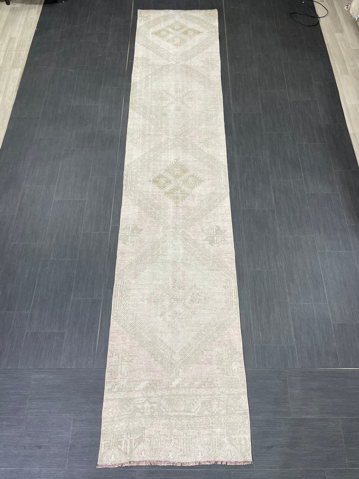 Beige Turkish Runner Rug 2' 8" x 13' 4" Hand-Knotted pattern