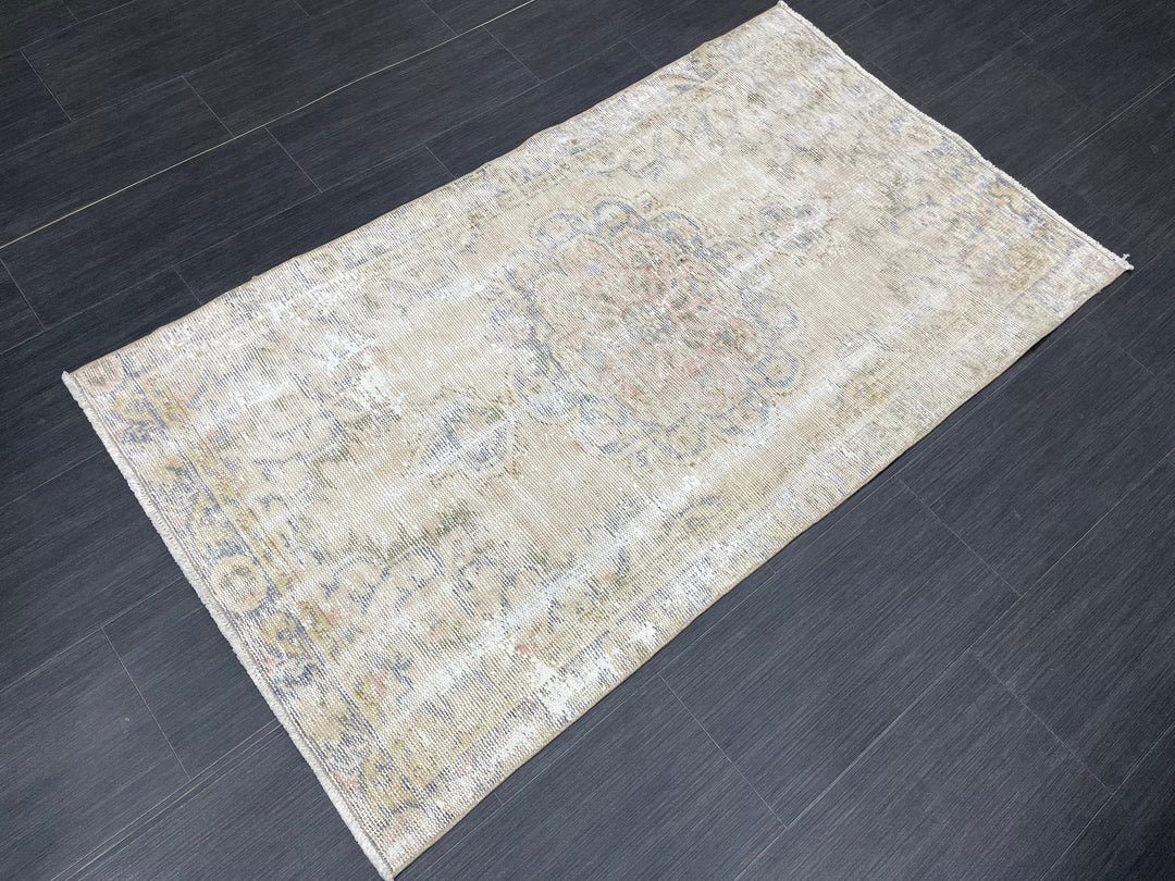 Beige Turkish Runner Rug 2' 11" x 5' 2" Hand-Knotted