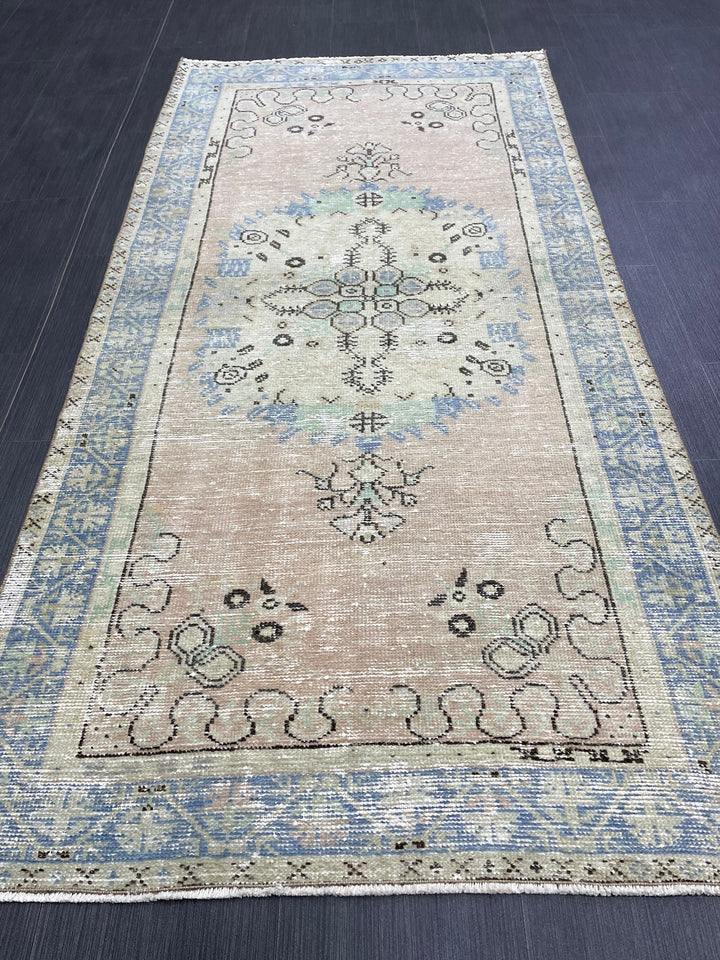 Beige Turkish Runner Rug 3' 3" x 6' 8" Hand-Knotted pattern