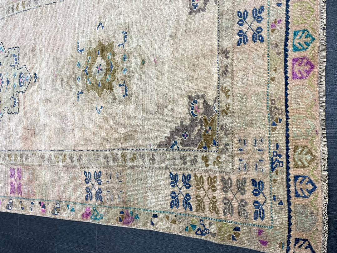 Beige Turkish Runner Rug 4' 5" x 10' Hand-Knotted field