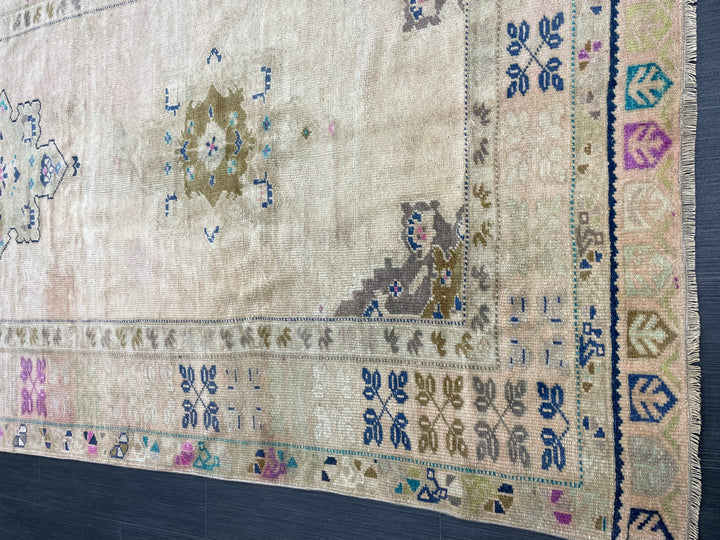 Beige Turkish Runner Rug 4' 5" x 10' Hand-Knotted field