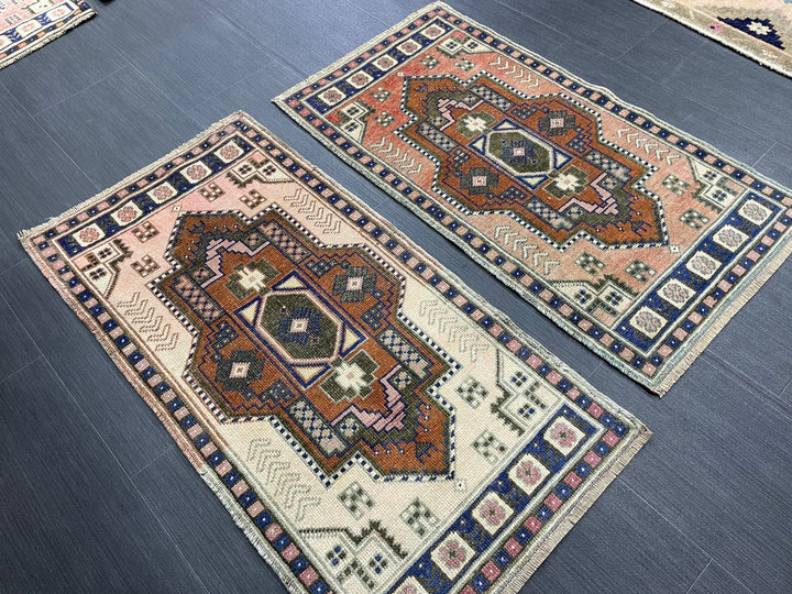 Beige Turkish Runner Rug 1' 8" x 3' 4" Hand-Knotted detail
