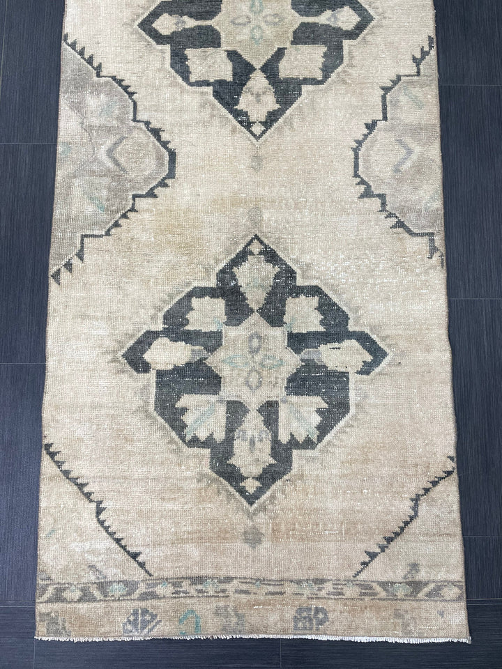 Turkish Runner Rug 2' 9" x 9' 6" Hand-Knotted close-up