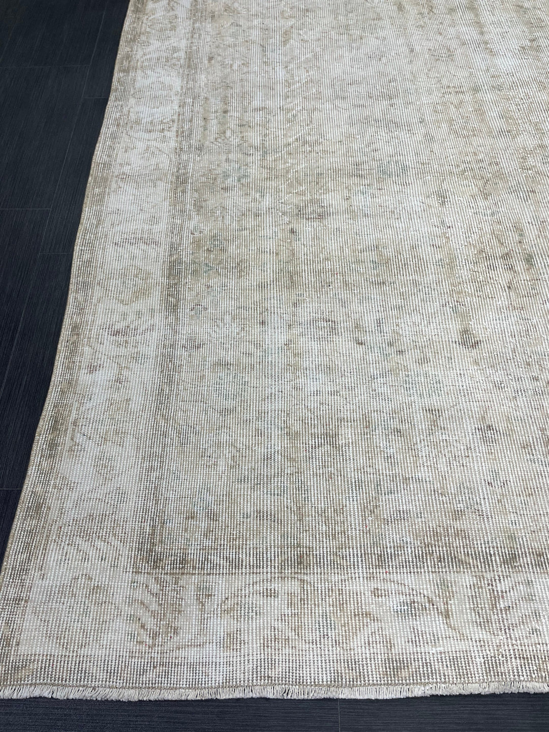 Pink Turkish Runner Rug 5' 8" x 9' 2" Hand-Knotted pattern