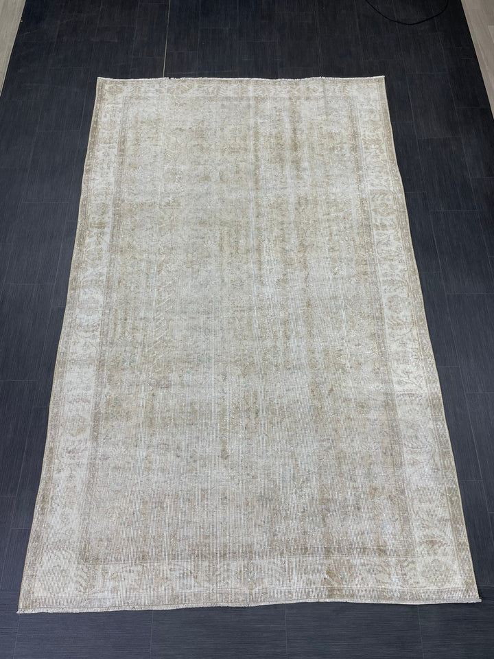 Pink Turkish Runner Rug 5' 8" x 9' 2" Hand-Knotted view 9