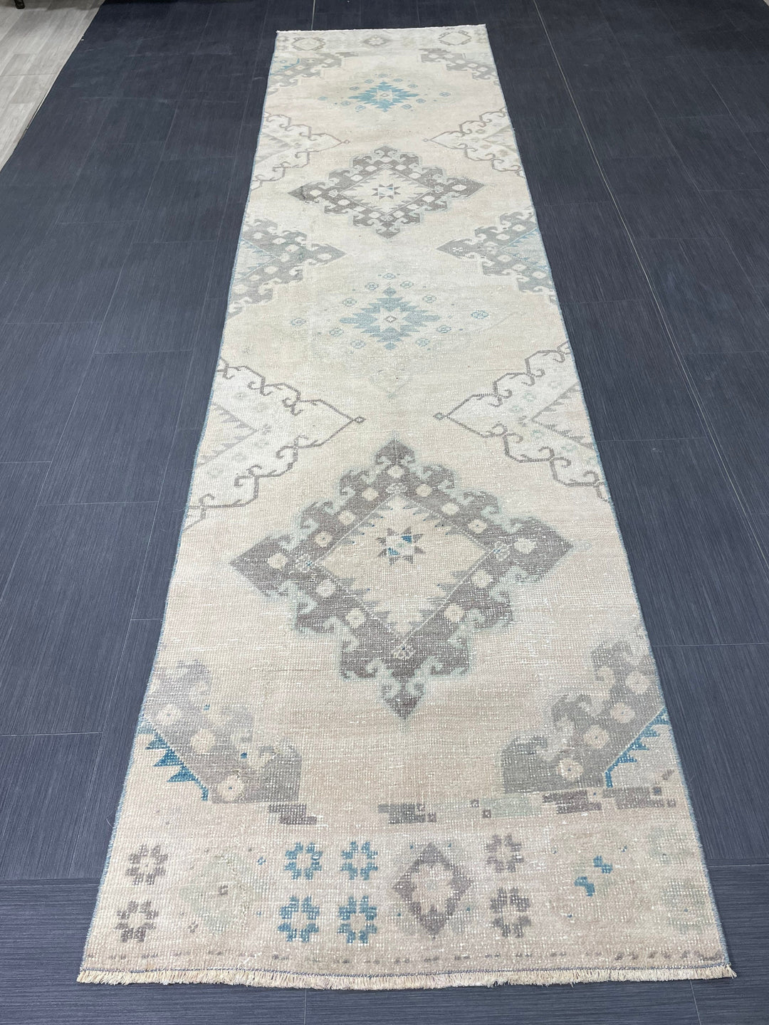 Beige Turkish Runner Rug 2' 9" x 11' 2" Hand-Knotted pattern