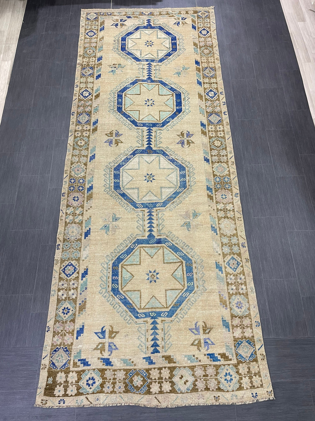 Beige Turkish Runner Rug 4' 9" x 12' 6" Hand-Knotted border