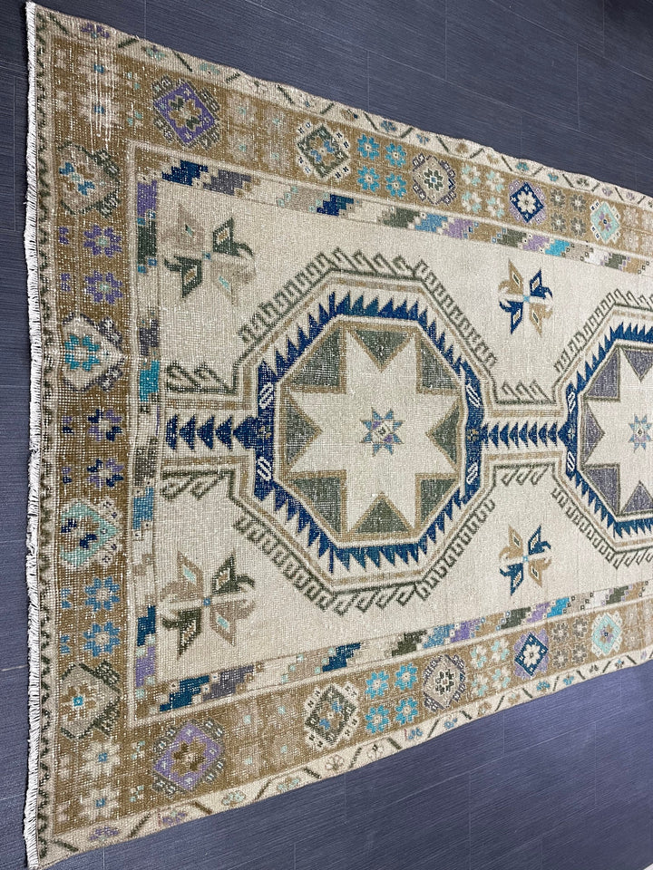 Beige Turkish Runner Rug 4' 8" x 11' 9" Hand-Knotted field