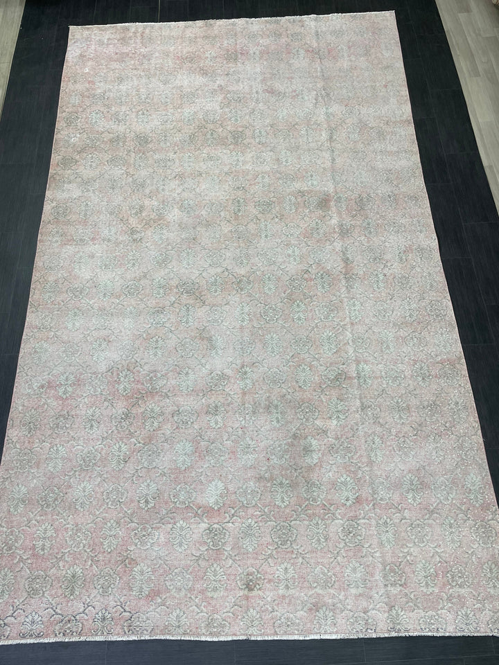 Beige Turkish Oushak Rug 7' 2" x 12' Hand-Knotted border