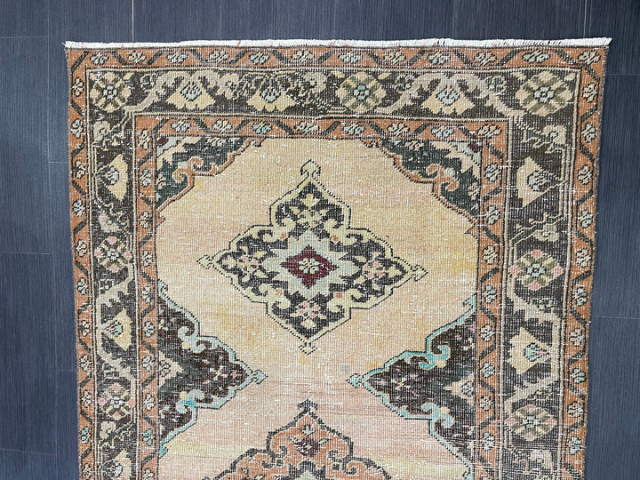 Beige Turkish Runner Rug 3' 9" x 6' 6" Hand-Knotted texture