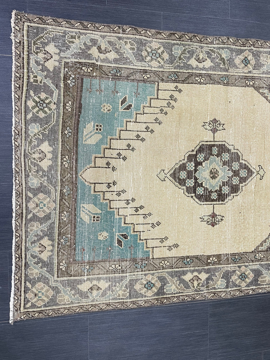 Beige Turkish Runner Rug 3' 9" x 6' 6" Hand-Knotted detail