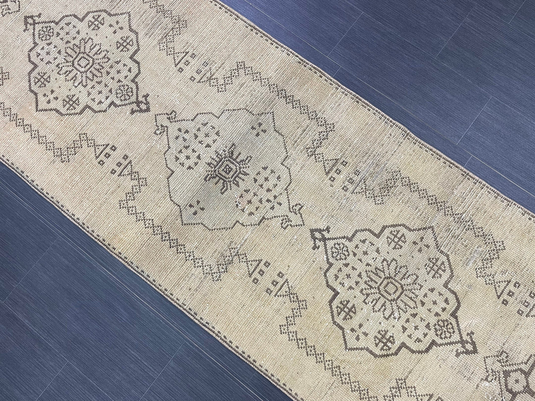Turkish Runner Rug 2' 9" x 11' 8" Hand-Knotted close-up
