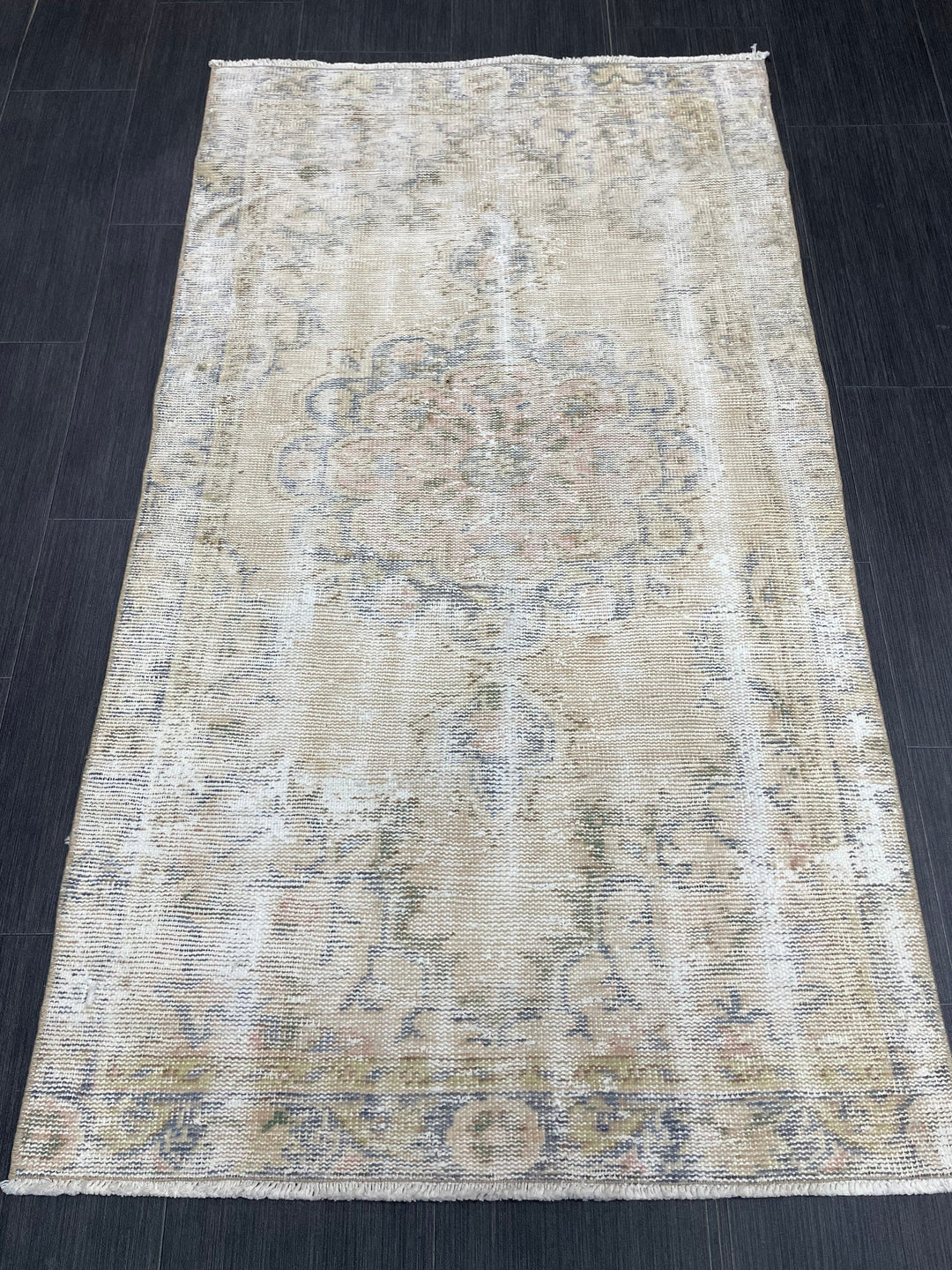 Beige Turkish Runner Rug 2' 11" x 5' 2" Hand-Knotted pattern