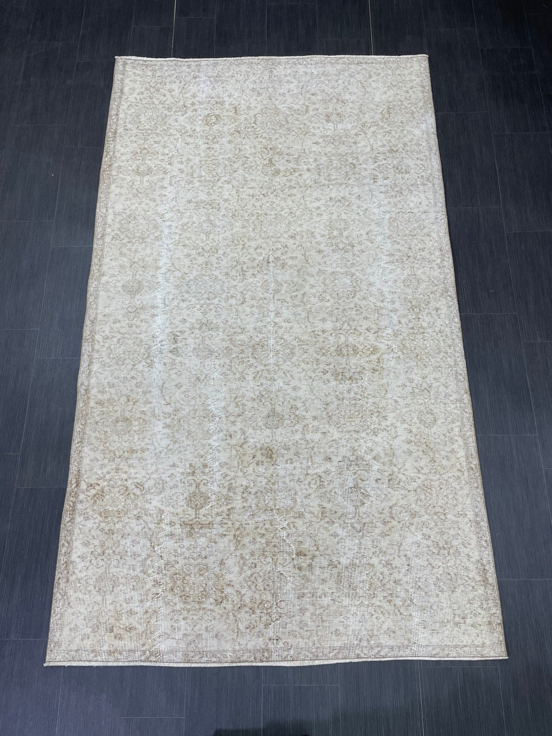 Beige Turkish Runner Rug 4' 11" x 8' 5" Hand-Knotted field
