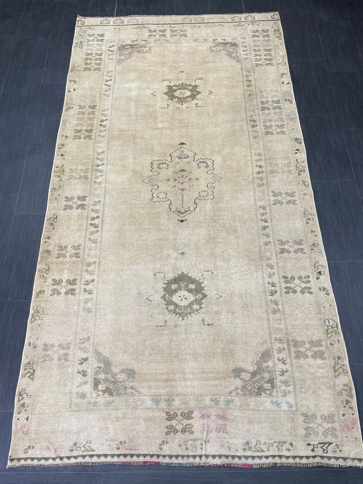 Beige Turkish Runner Rug 4' 10" x 9' 5" Hand-Knotted view