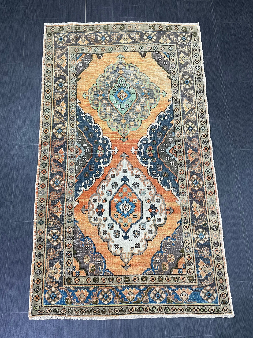 Beige Turkish Oushak Rug 3' 9" x 6' 6" Hand-Knotted pattern