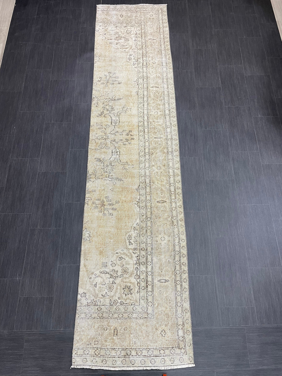 Beige Turkish Runner Rug 2' 6" x 11' 6" Hand-Knotted detail