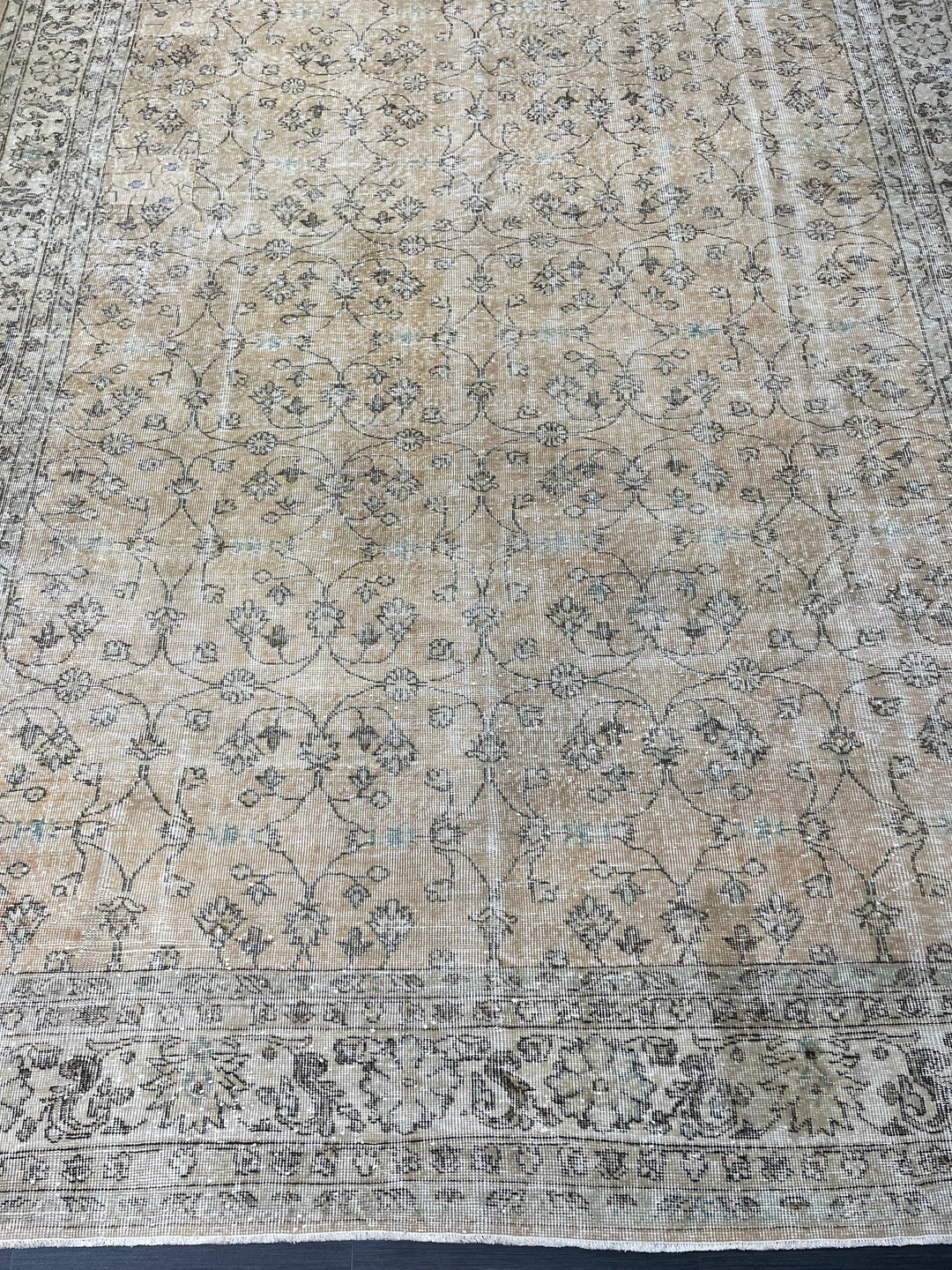 Beige Turkish Oushak Rug 8' 9" x 12' 7" Hand-Knotted | No. WR20628