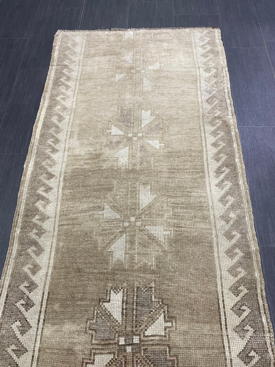 Beige Turkish Runner Rug 2' 9" x 5' 10" Hand-Knotted close-up