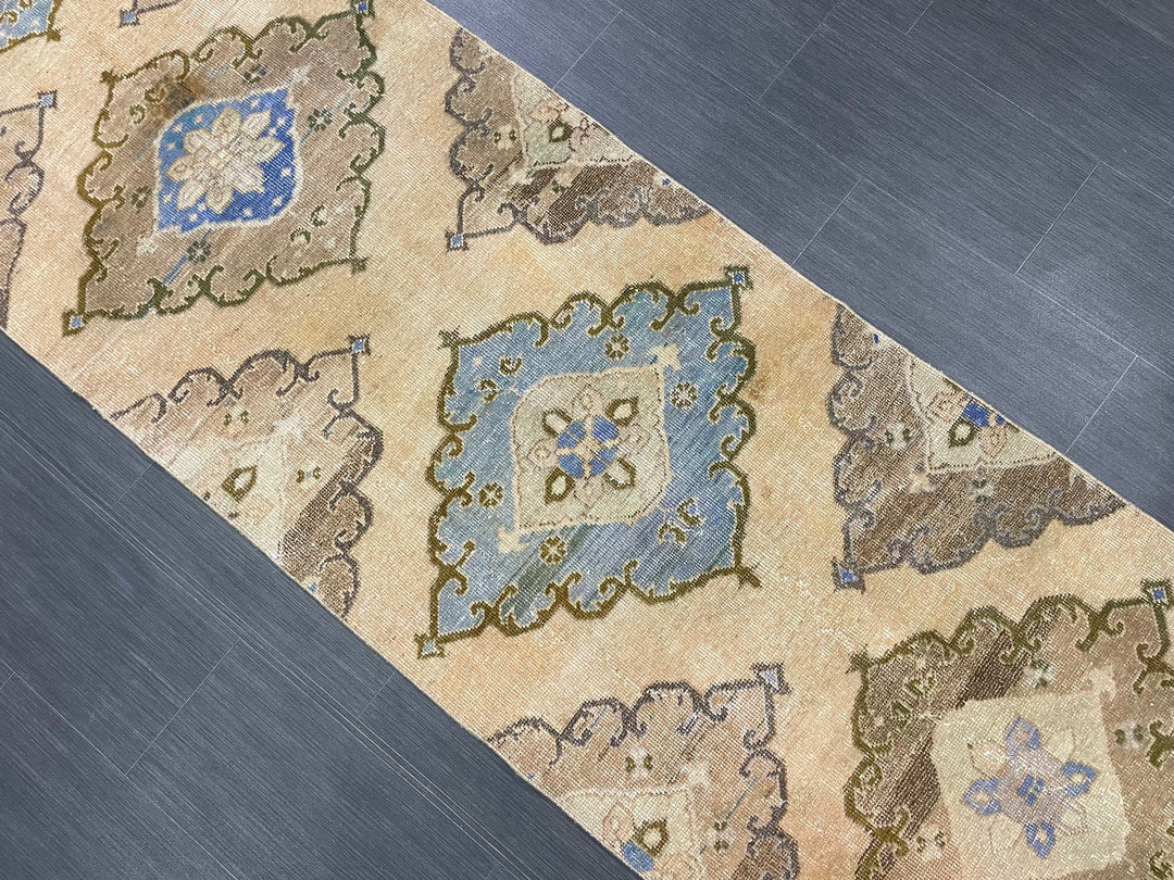 Beige Turkish Runner Rug 2' 9" x 12' 9" Hand-Knotted pattern