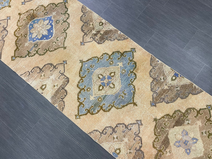 Beige Turkish Runner Rug 2' 9" x 12' 9" Hand-Knotted pattern