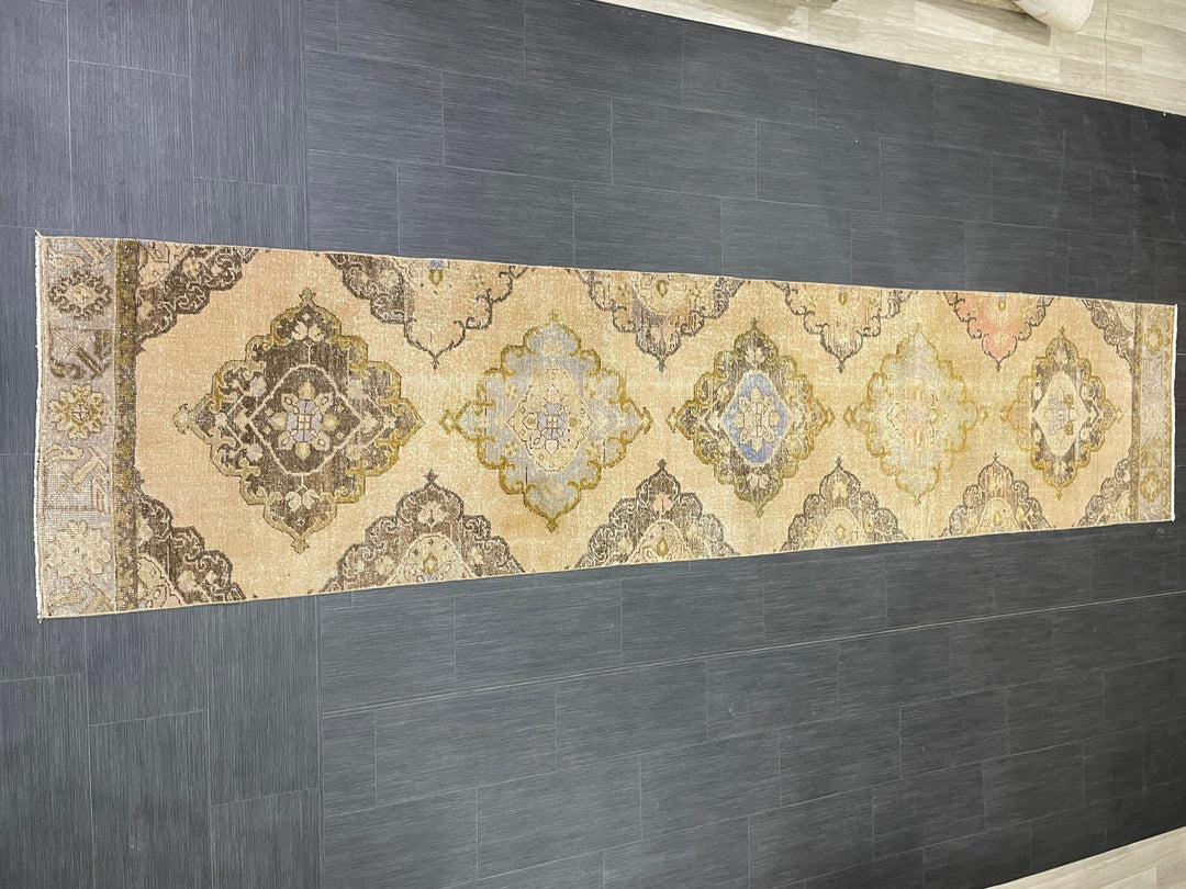 Beige Turkish Runner Rug 2' 10" x 12' 10" Hand-Knotted border