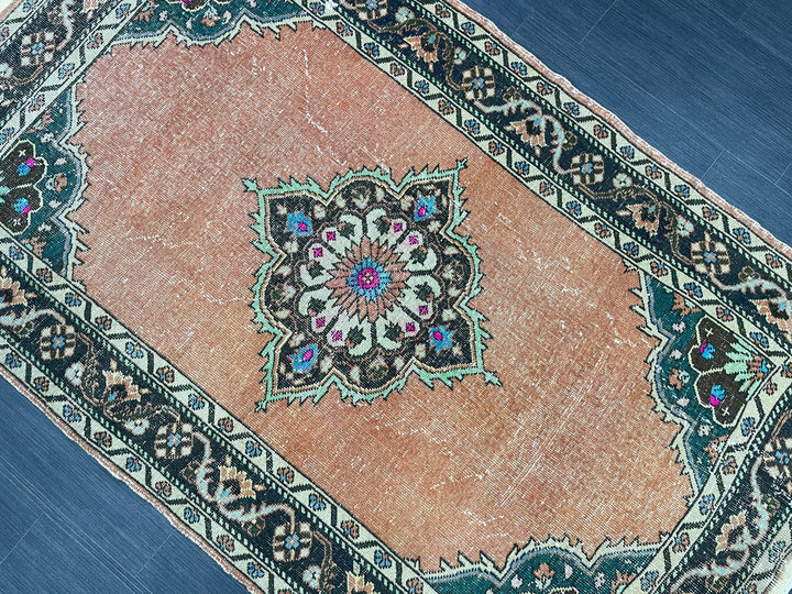 Beige Turkish Oushak Rug 3' 11" x 7' 2" Hand-Knotted close-up