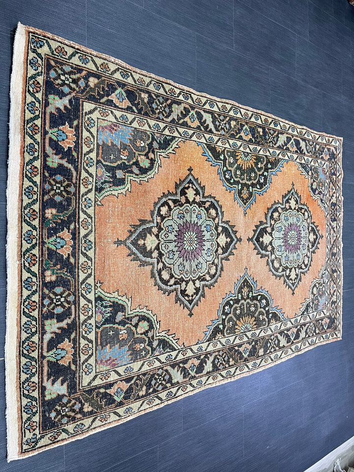Beige Turkish Oushak Rug 4' 2" x 6' 6" Hand-Knotted texture