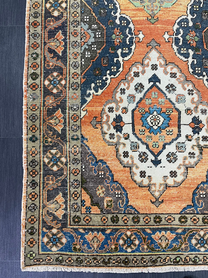 Beige Turkish Oushak Rug 3' 9" x 6' 6" Hand-Knotted close-up