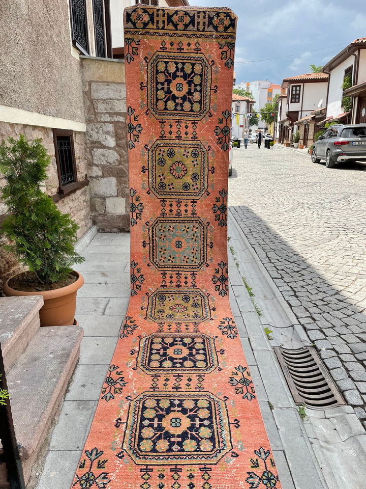 Beige Turkish Runner Rug 2' 7" x 21' 1" Hand-Knotted detail