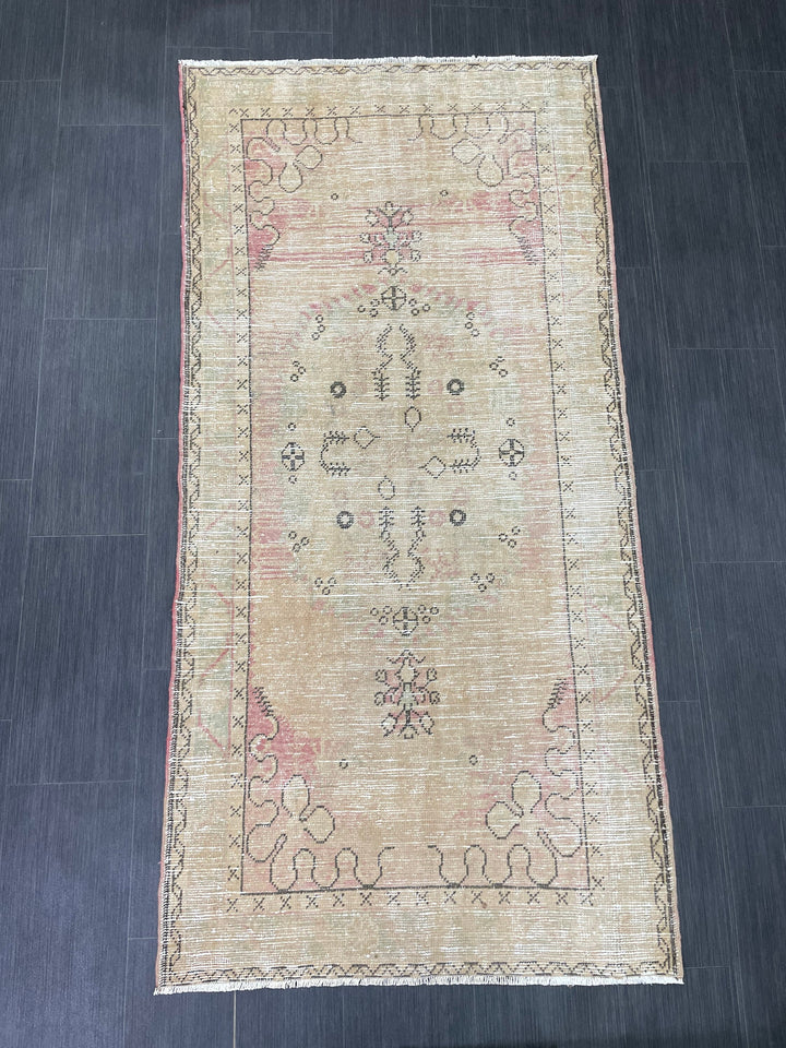 Pink Turkish Oushak Rug 3' 3" x 6' 9" Hand-Knotted border