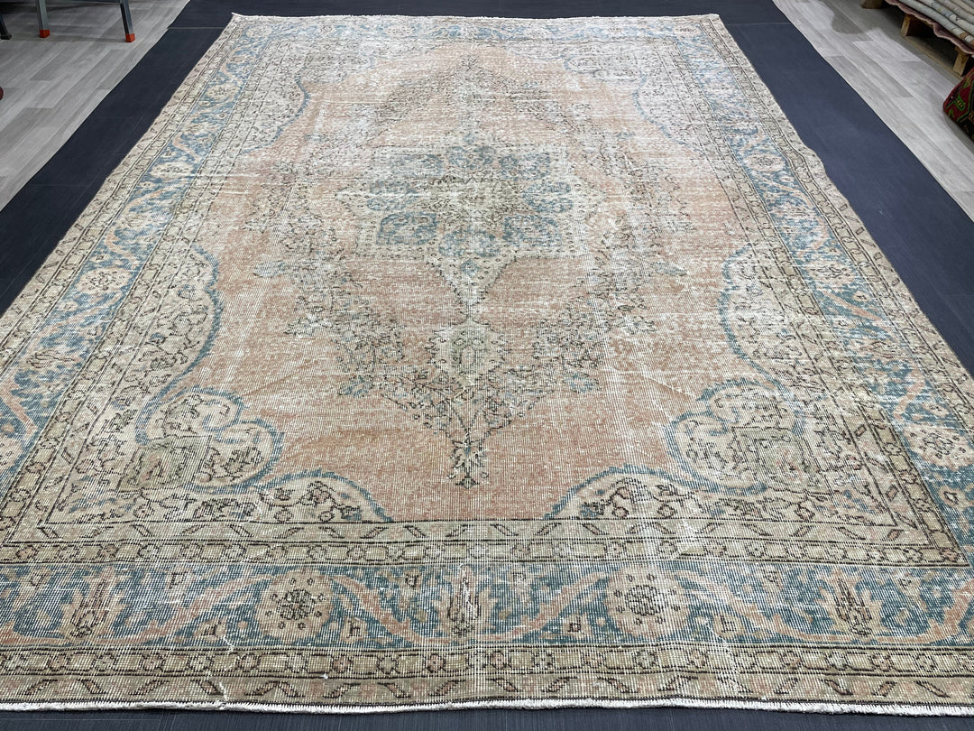 Beige Turkish Oushak Rug 7' 6" x 10' 7" Hand-Knotted | No. WR11515