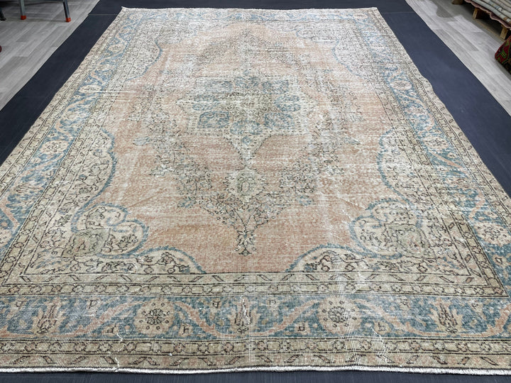 Beige Turkish Oushak Rug 7' 6" x 10' 7" Hand-Knotted | No. WR11515