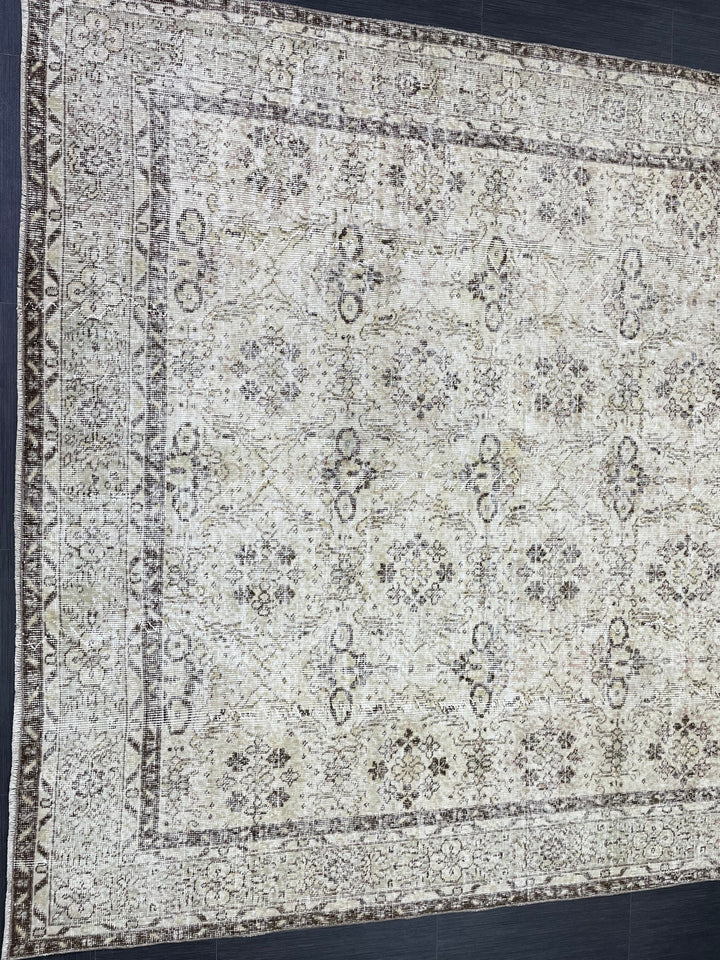 Beige Turkish Oushak Rug 6' 8" x 10' 6" Hand-Knotted | No. WR88019